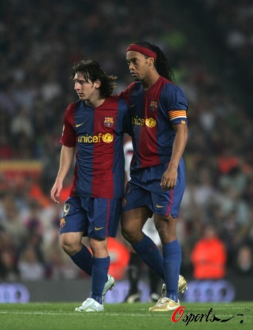 显得十分紧 显得十分紧