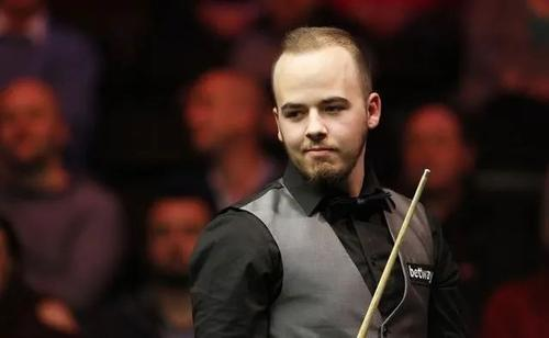 他不仅在内 他不仅在内