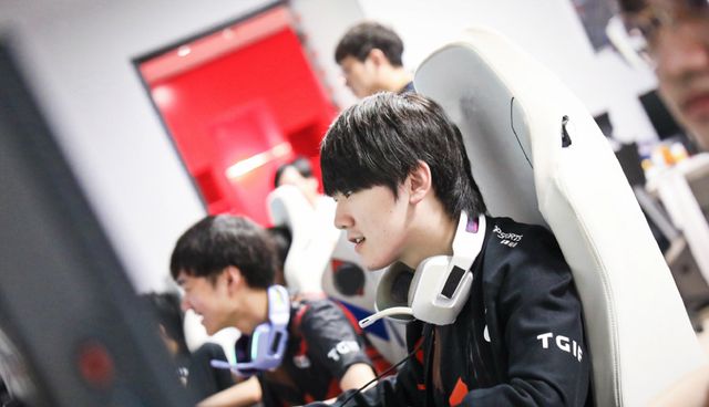 路一对一成 路一对一成